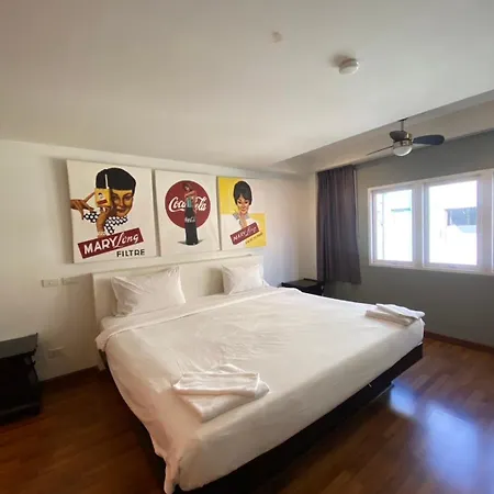 Saladee Gallery Residence